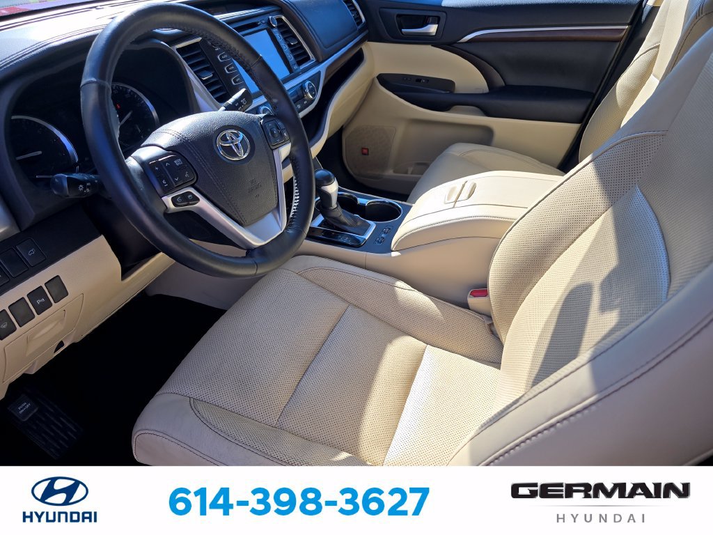 Used 2016 Toyota Highlander Limited AWD/4WD image 18
