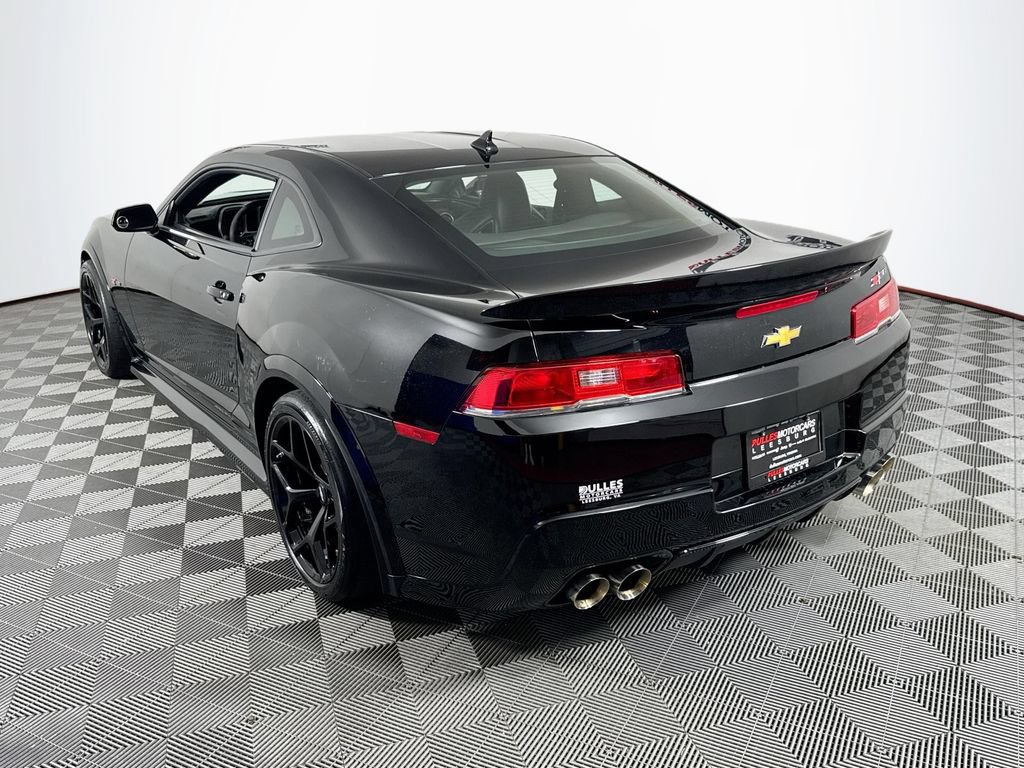 Used 2015 Chevrolet Camaro Z/28 RWD image 5
