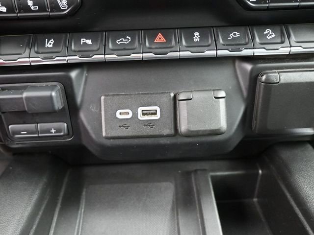 Used 2020 Chevrolet Silverado 2500 High Country w/ Technology Package image 4