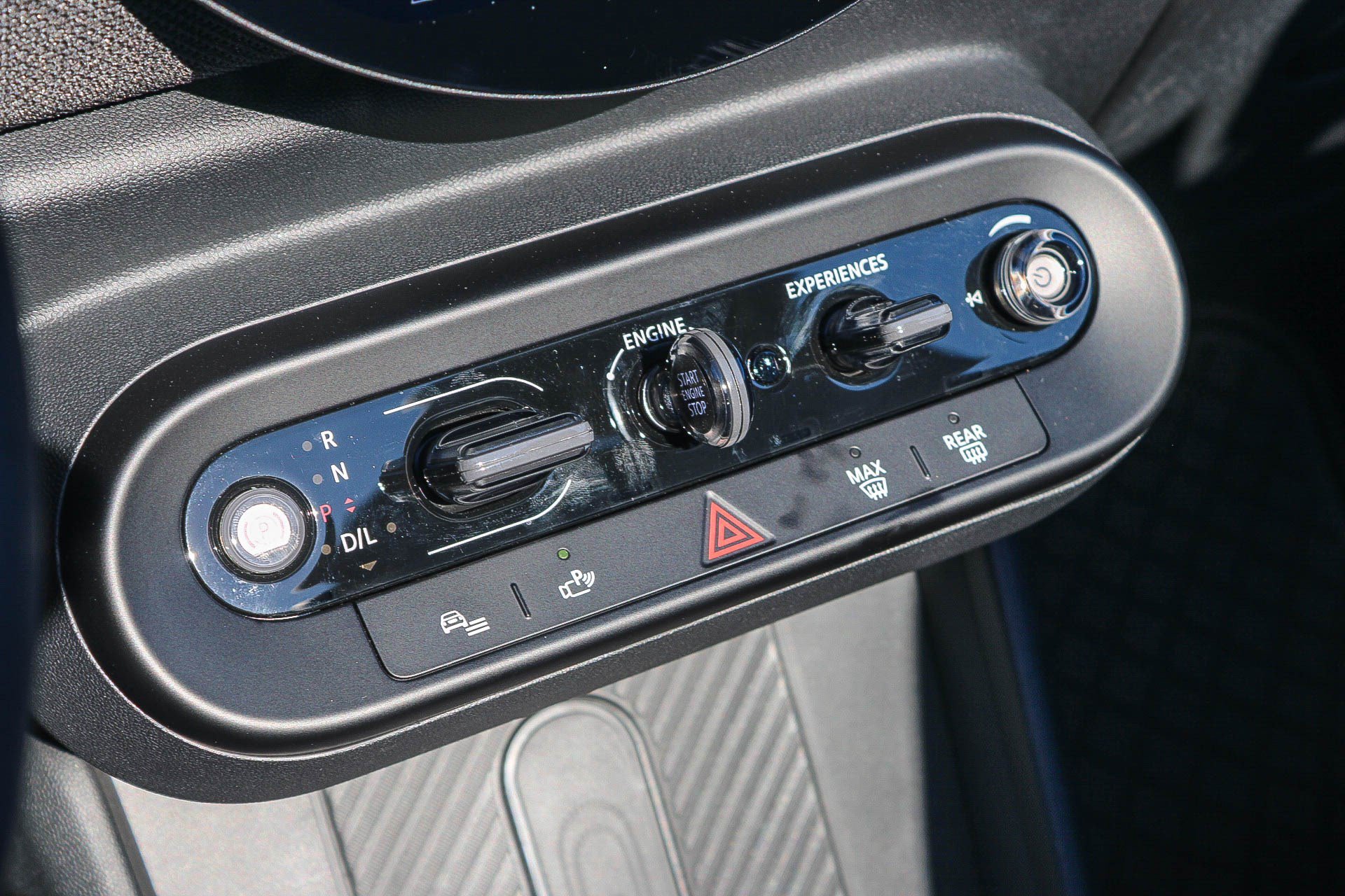 Used 2025 MINI Cooper S FWD image 27