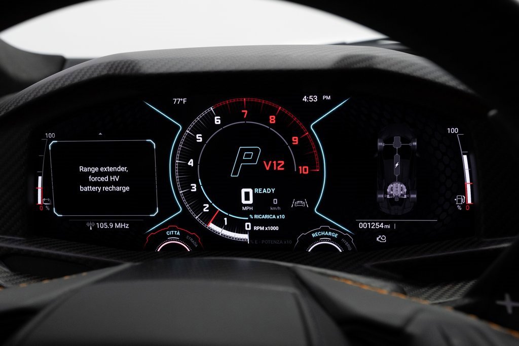 Used 2024 Lamborghini Revuelto image 21