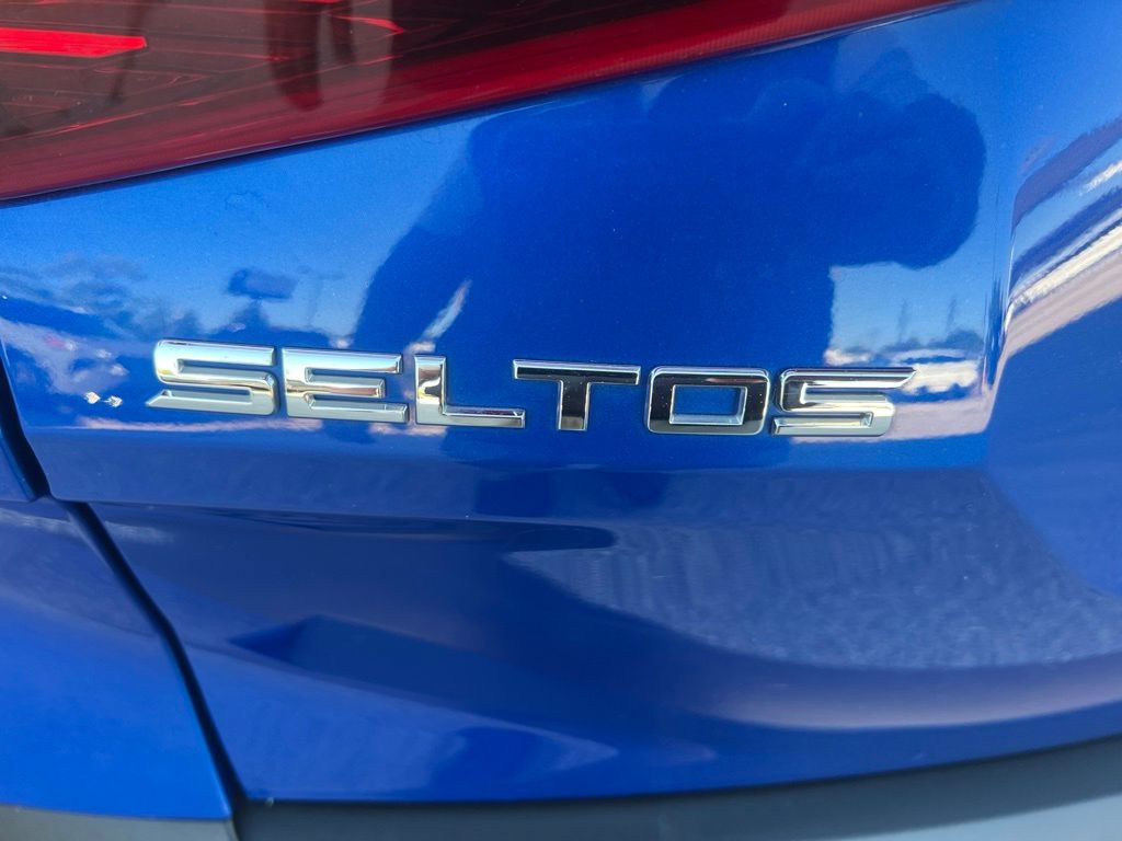 Used 2021 Kia Seltos SX w/ SX Sunroof Package AWD/4WD image 34