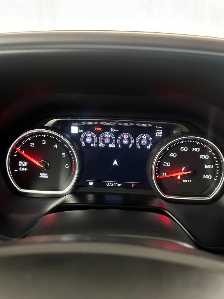 Used 2021 Chevrolet Tahoe High Country w/ Premium Package AWD/4WD image 19