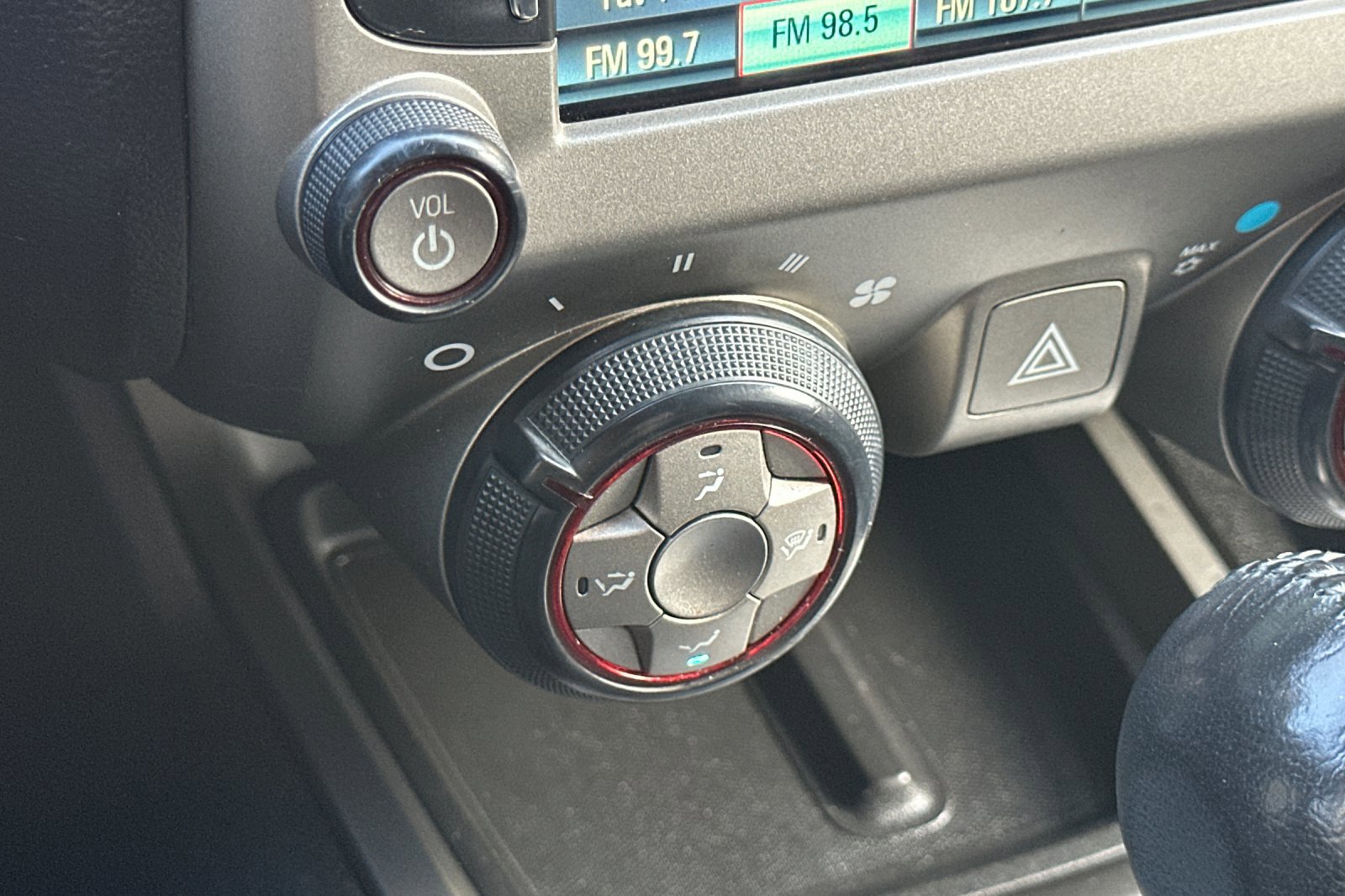 Used 2015 Chevrolet Camaro LT image 27