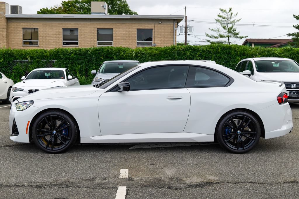 Used 2025 BMW M240i xDrive Coupe w/ Premium Package AWD/4WD image 4
