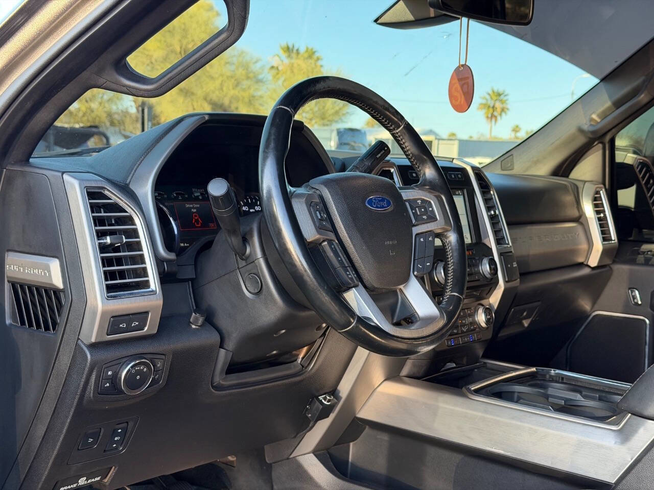 Used 2017 Ford F350 Platinum w/ Platinum Ultimate Package AWD/4WD image 23