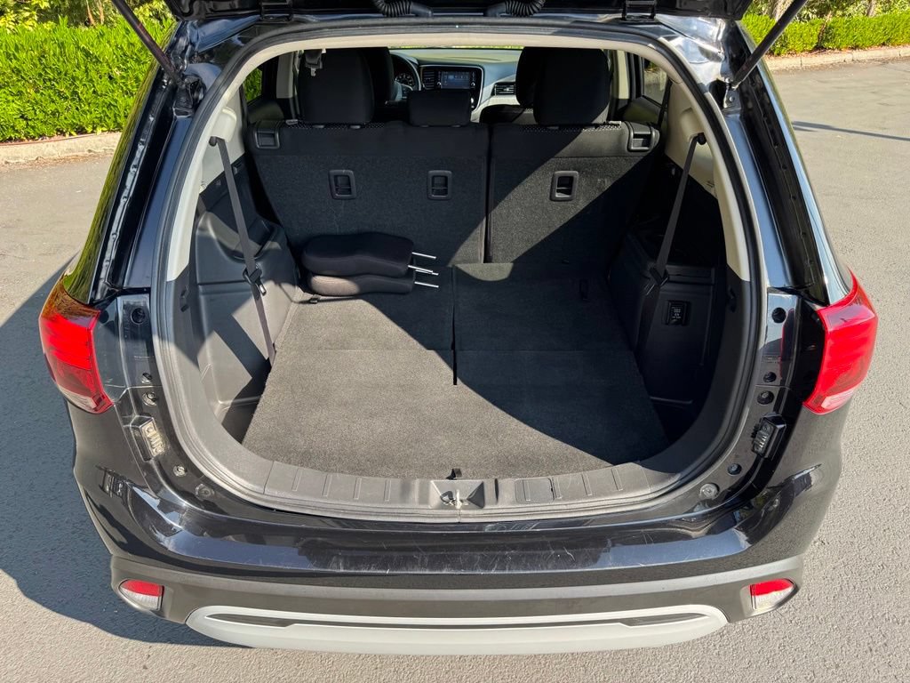 Used 2020 Mitsubishi Outlander ES AWD/4WD image 33