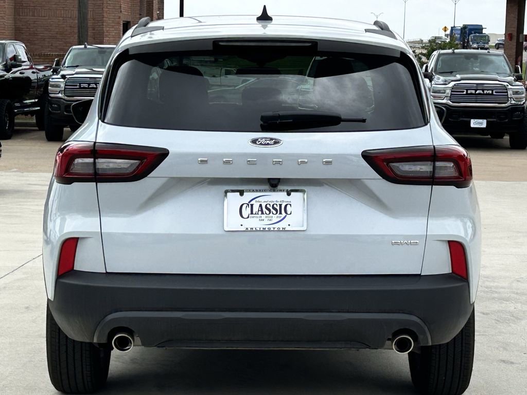 Used 2026 Ford Escape ST-Line image 6