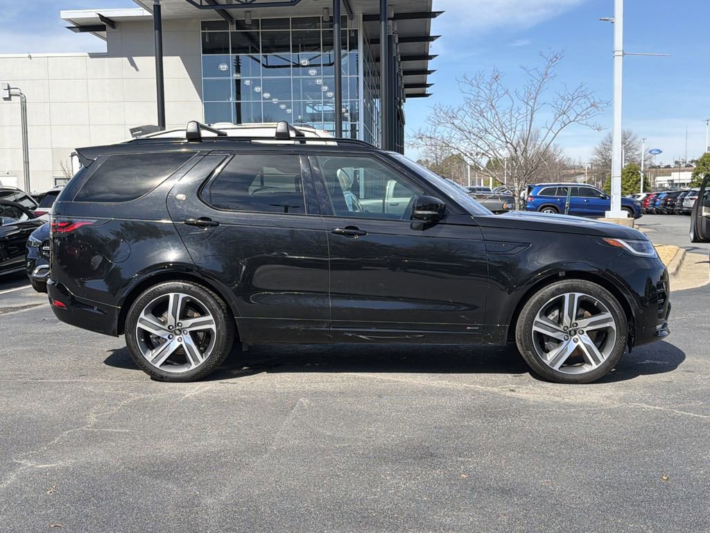 Used 2021 Land Rover Discovery HSE R-Dynamic image 3