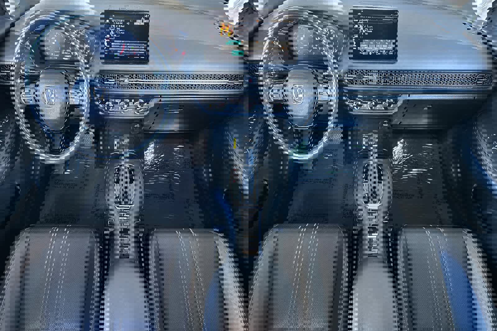 Used 2023 Honda HR-V EX-L image 3