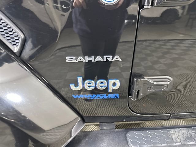 Used 2022 Jeep Wrangler Unlimited Sahara w/ Cold Weather Group image 10