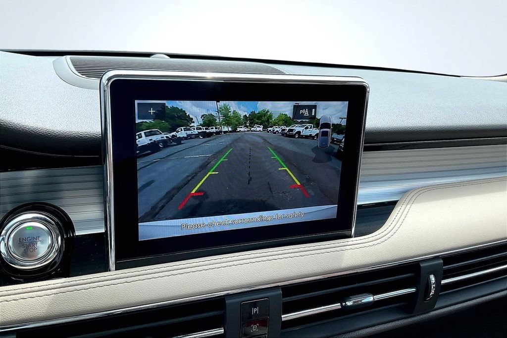 Used 2022 Lincoln Corsair FWD w/ Premium Package image 16