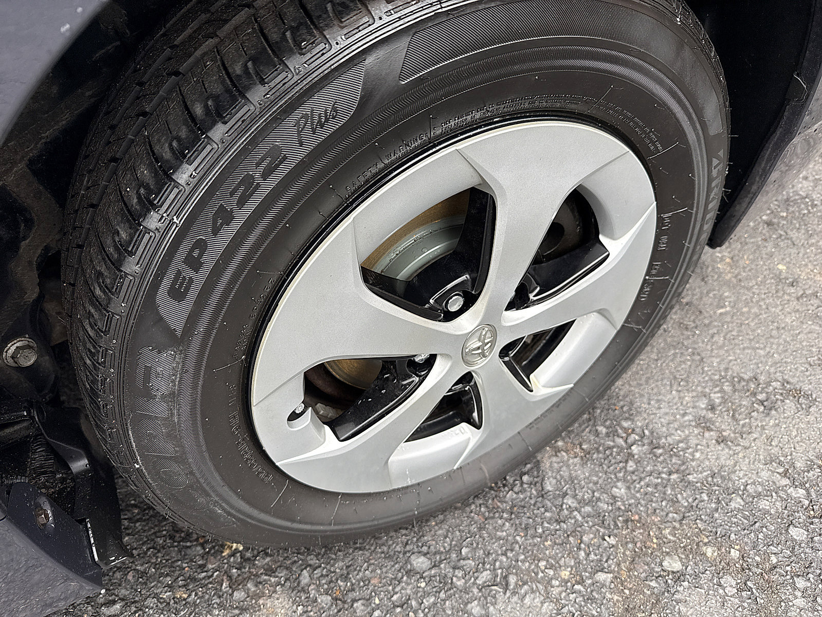 Used 2012 Toyota Prius Two image 29
