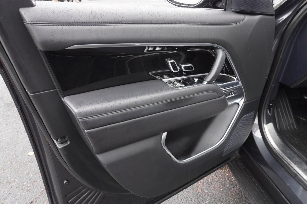 Used 2023 Land Rover Range Rover SE AWD/4WD image 16