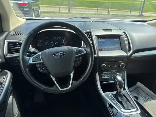 Used 2016 Ford Edge SEL w/ Equipment Group 201A AWD/4WD image 14