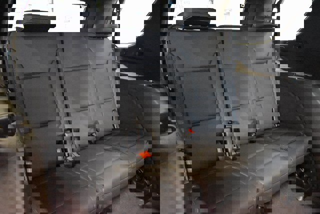 Used 2025 GMC Yukon Denali w/ Denali Reserve Package image 19