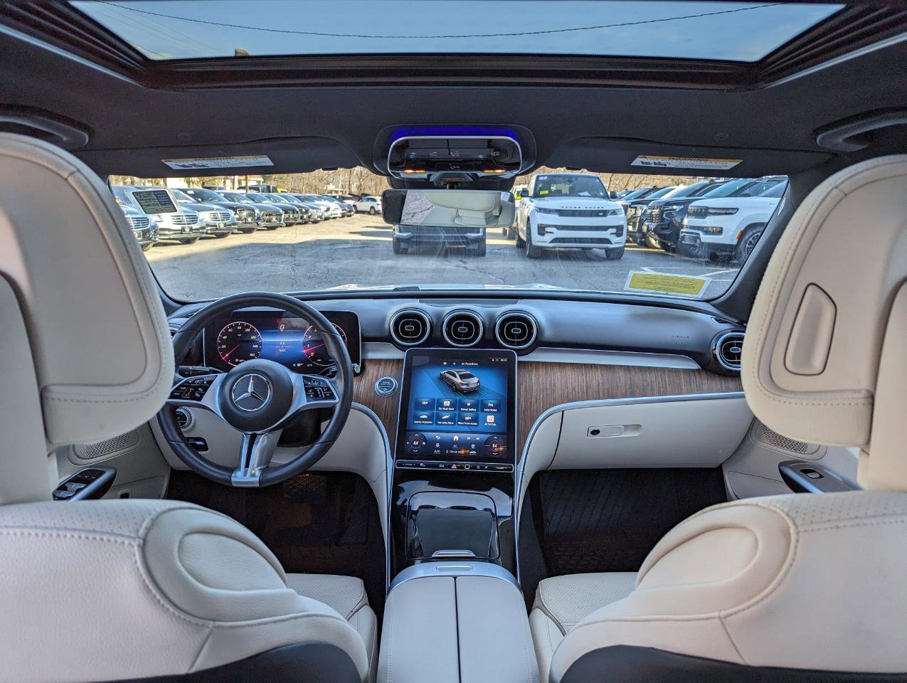 Used 2024 Mercedes-Benz C 300 4MATIC Sedan image 41