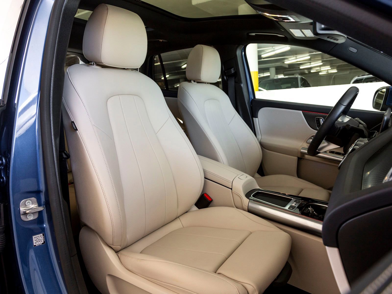 Used 2025 Mercedes-Benz GLA 250 image 31