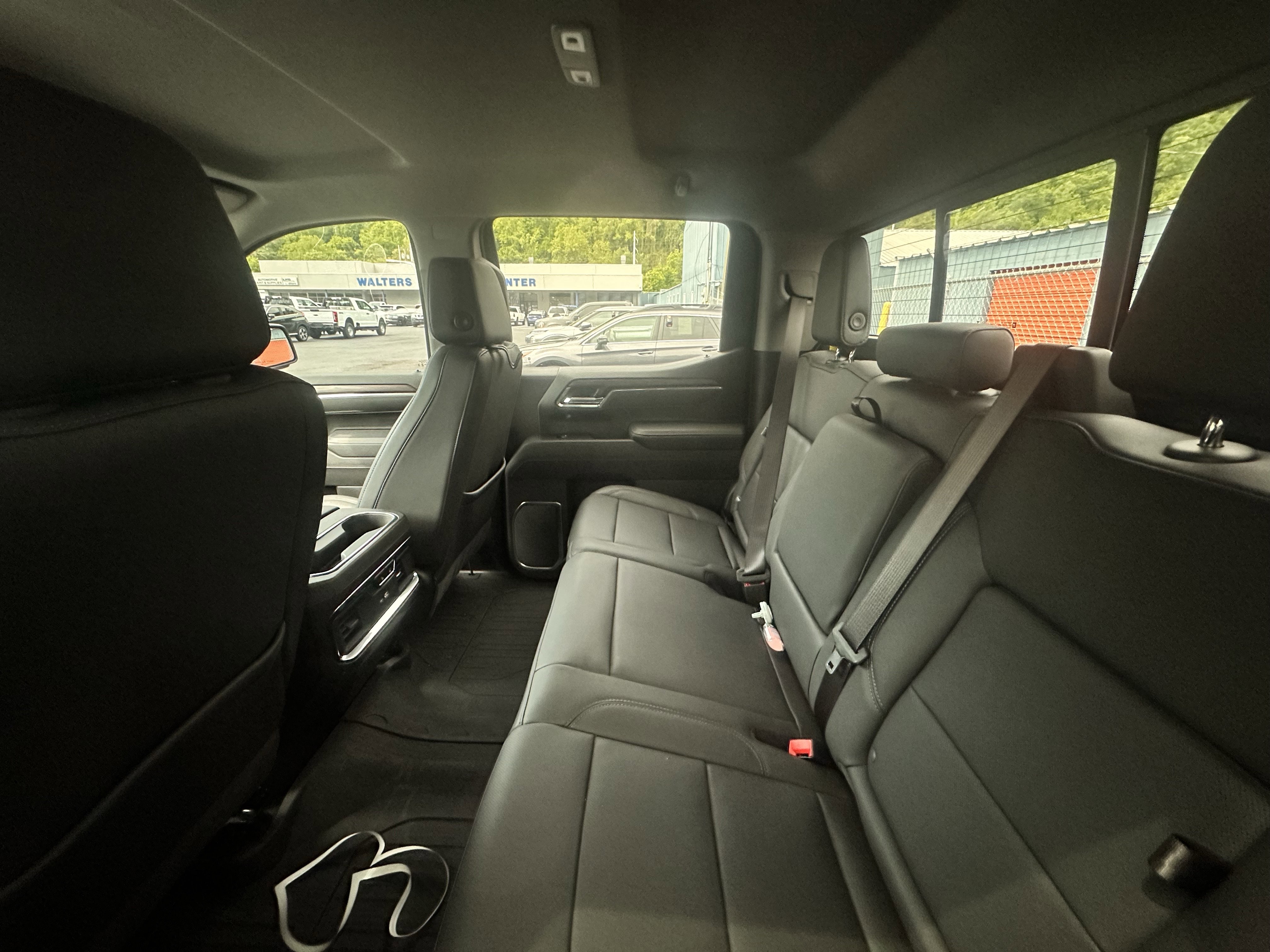 Used 2025 GMC Sierra 1500 SLT w/ SLT Premium Plus Package AWD/4WD image 12