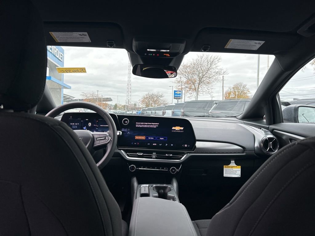 New 2026 Chevrolet Equinox EV LT image 20