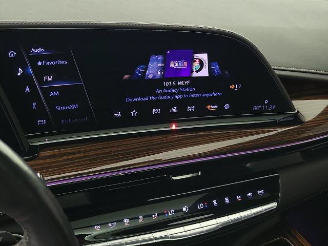 Used 2023 Cadillac Escalade ESV Premium Luxury AWD/4WD image 27
