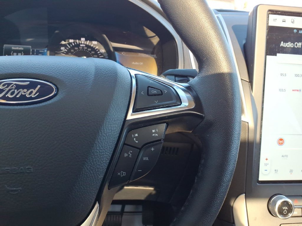 Certified 2024 Ford Edge SEL w/ Convenience Package AWD/4WD image 17