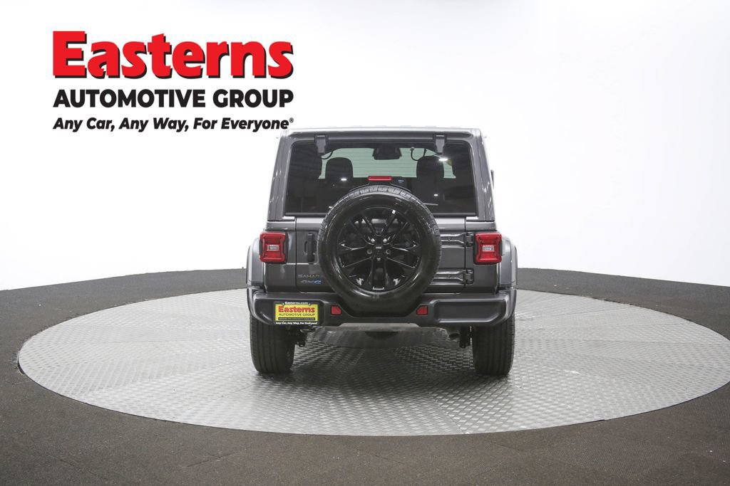 Used 2025 Jeep Wrangler Unlimited Sahara AWD/4WD image 33