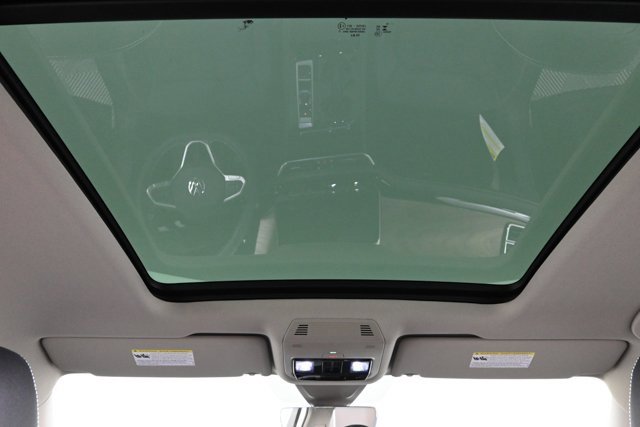 New 2026 Volkswagen Atlas SE image 4