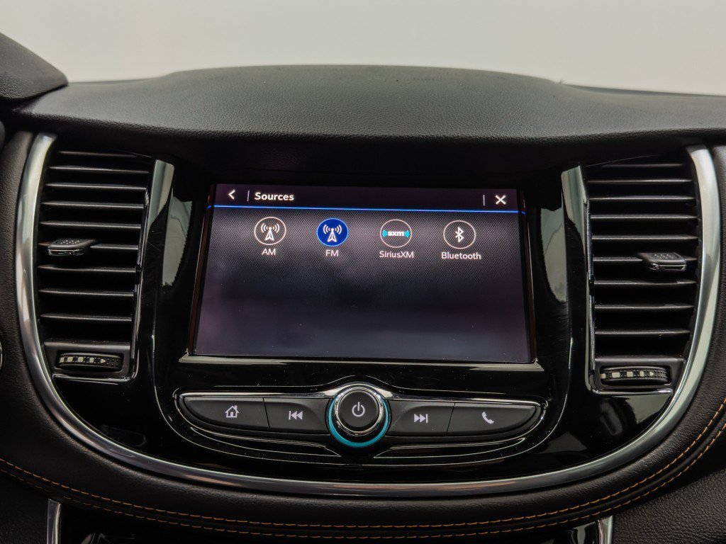 Used 2020 Chevrolet Trax Premier FWD image 34