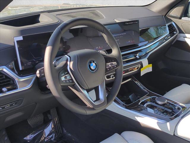 New 2026 BMW X5 xDrive50e AWD/4WD image 3