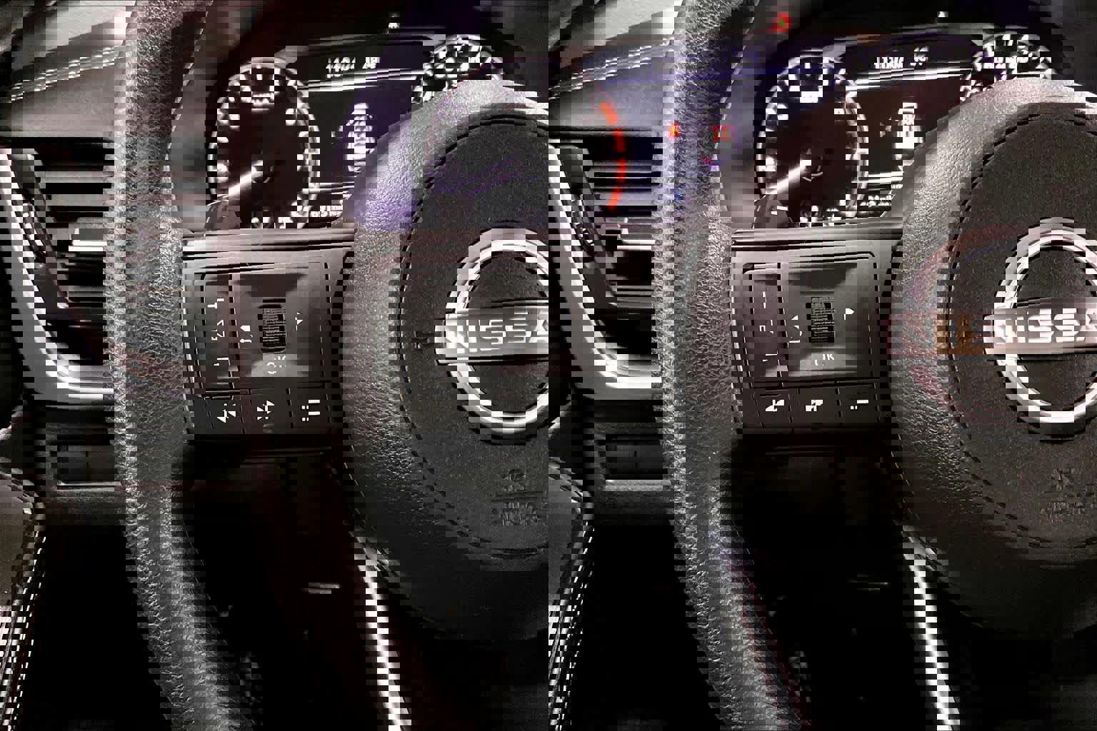 Used 2024 Nissan Rogue SV image 22