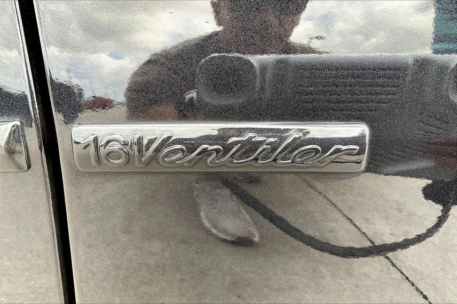 Used 1989 Porsche 944 S2 image 40