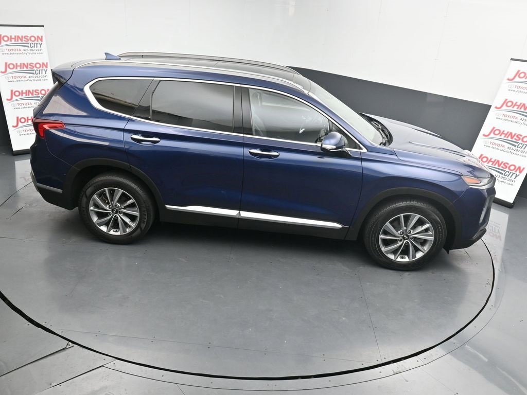 Used 2020 Hyundai Santa Fe SEL w/ Convenience + Premium Package image 17