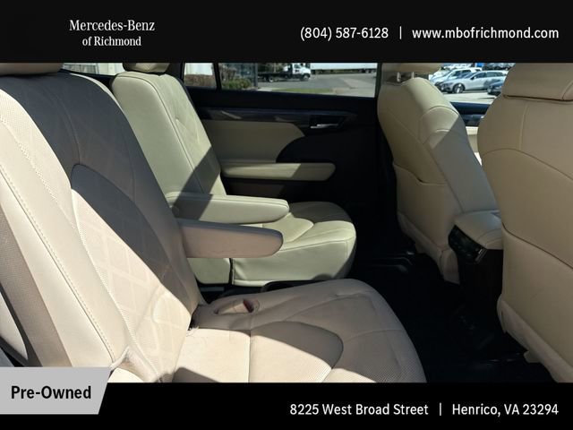 Used 2022 Toyota Highlander Platinum image 14