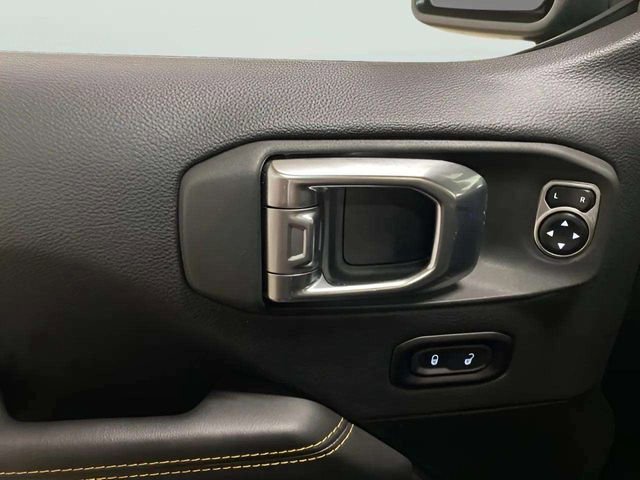 Used 2025 Jeep Wrangler Unlimited Sahara w/ Safety Group image 24