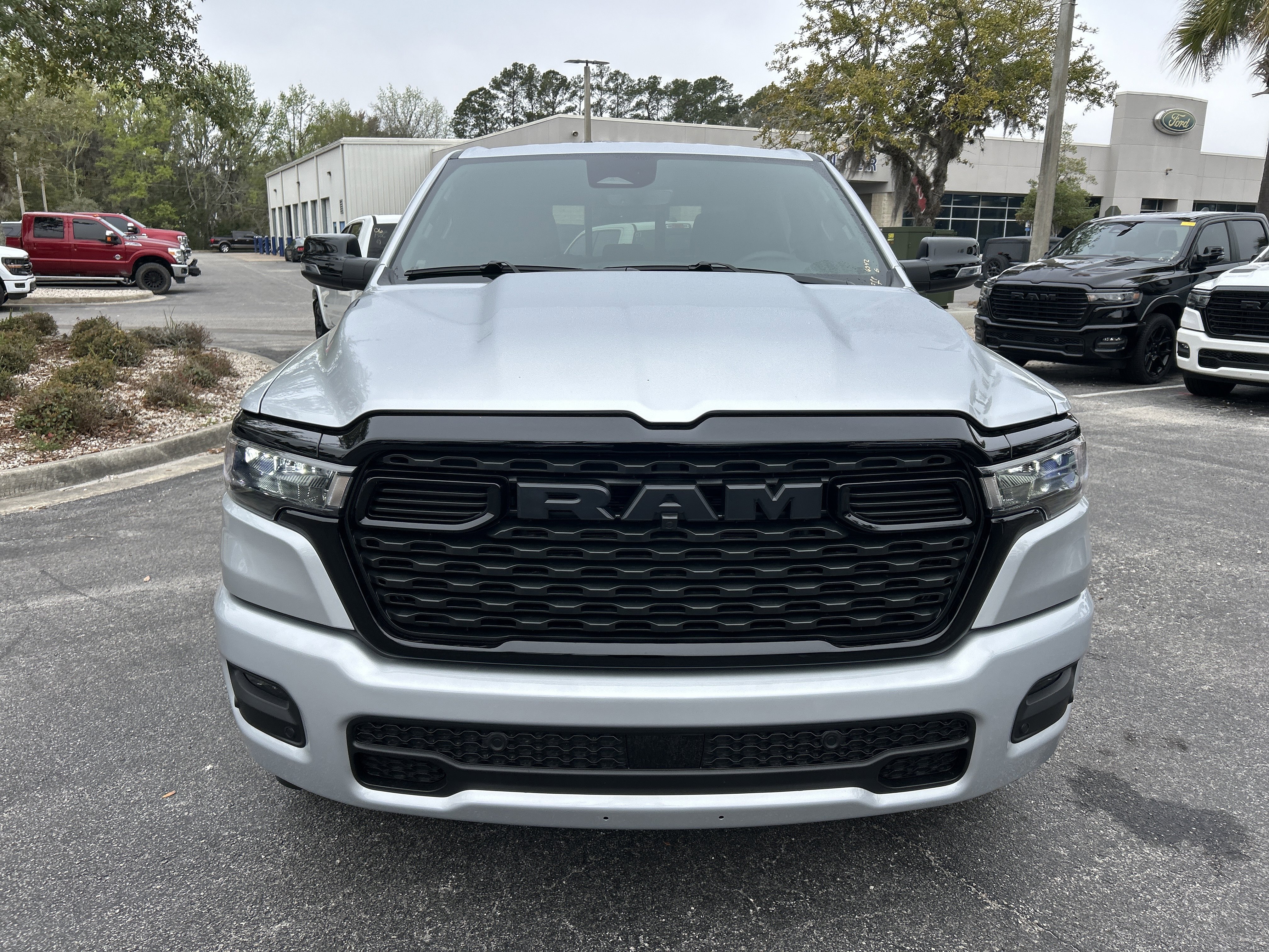New 2026 RAM 1500 4x4 Crew Cab image 2