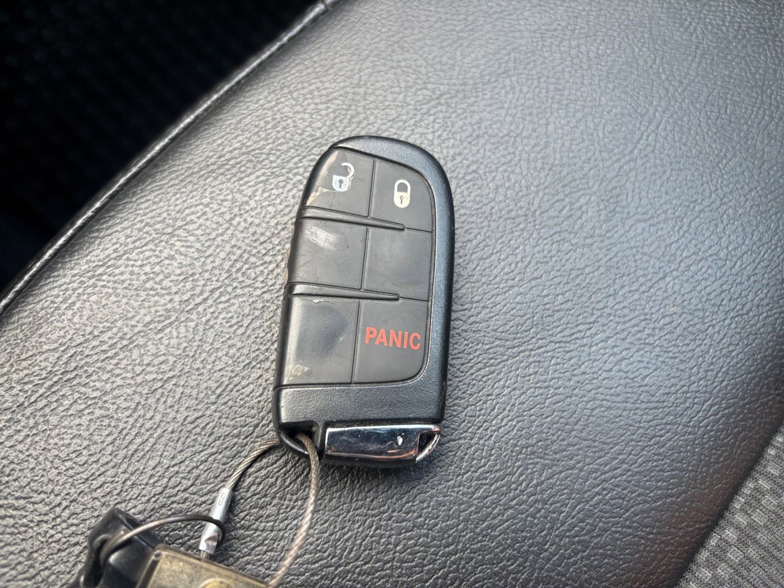 Used 2025 Jeep Compass Trailhawk AWD/4WD image 21