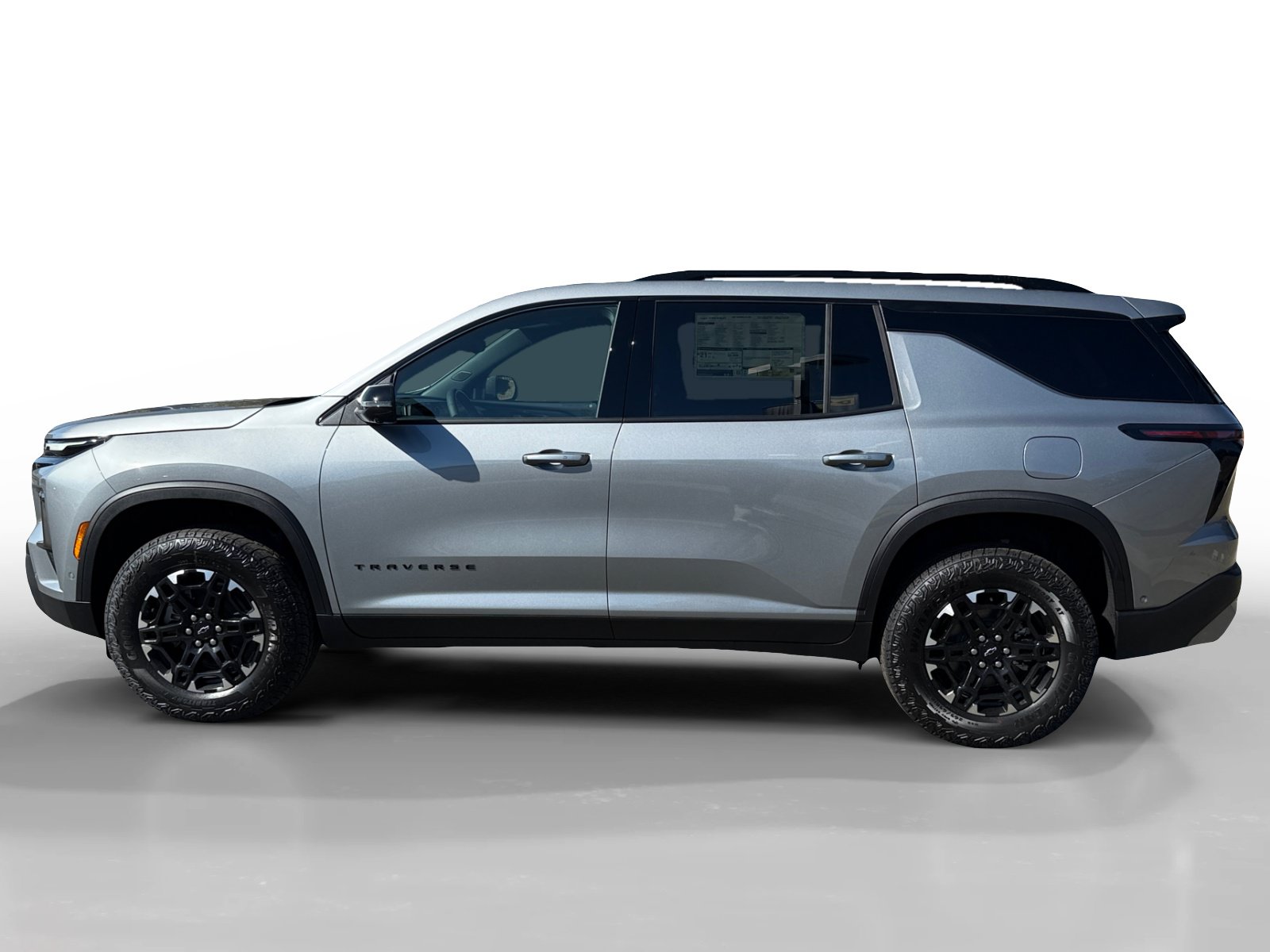 New 2027 Chevrolet Traverse Z71 w/ Enhanced Driving Package AWD/4WD image 2