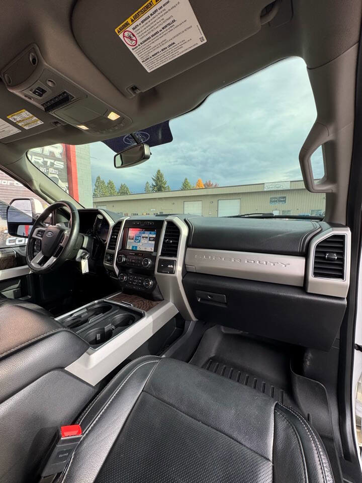 Used 2019 Ford F250 Lariat w/ Lariat Value Package image 14
