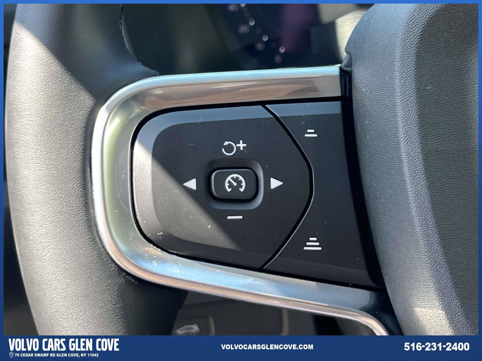 Used 2024 Volvo XC40 B5 Plus w/ Climate Package AWD/4WD image 21