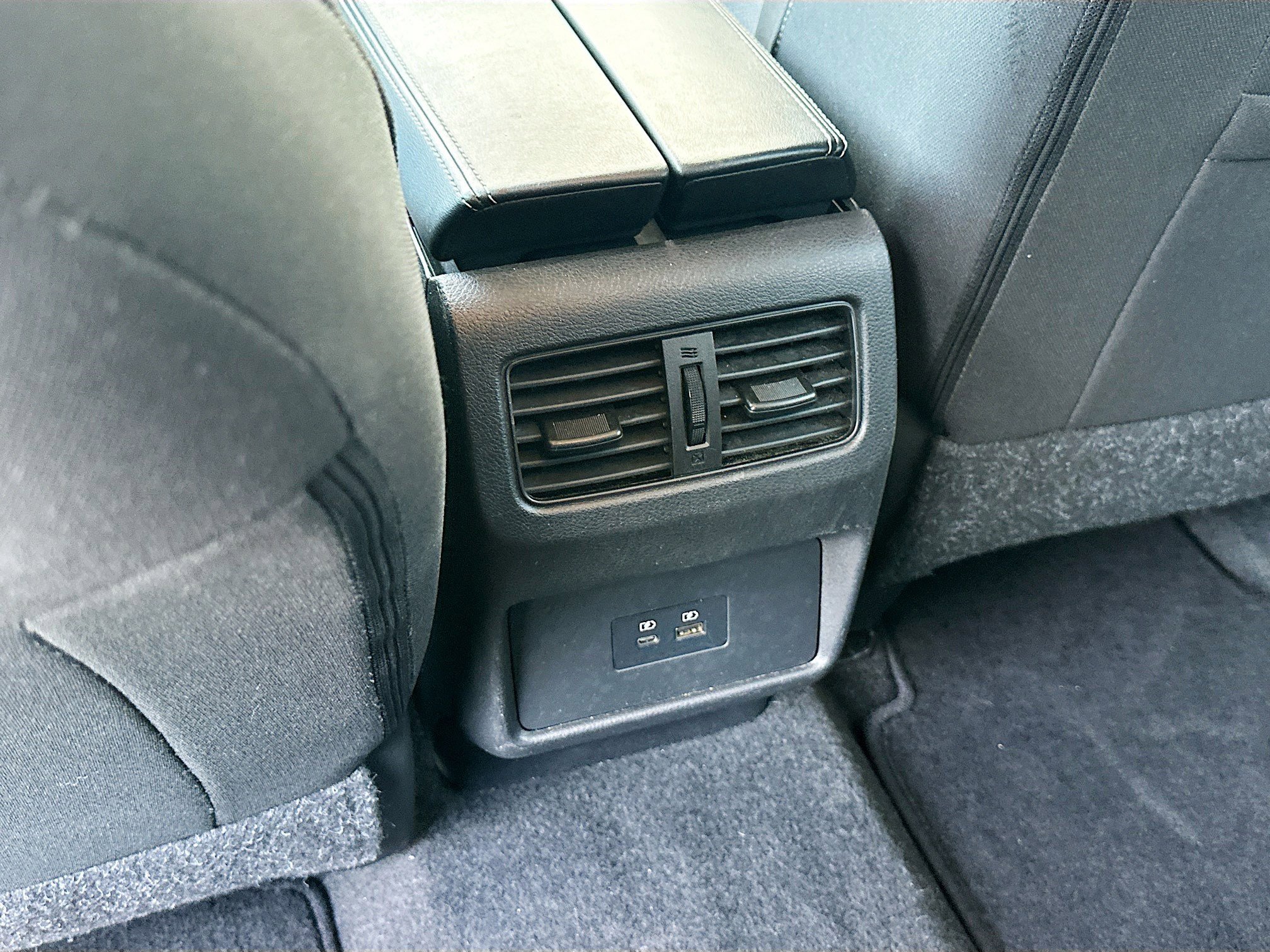 Certified 2023 Nissan Rogue SV image 23