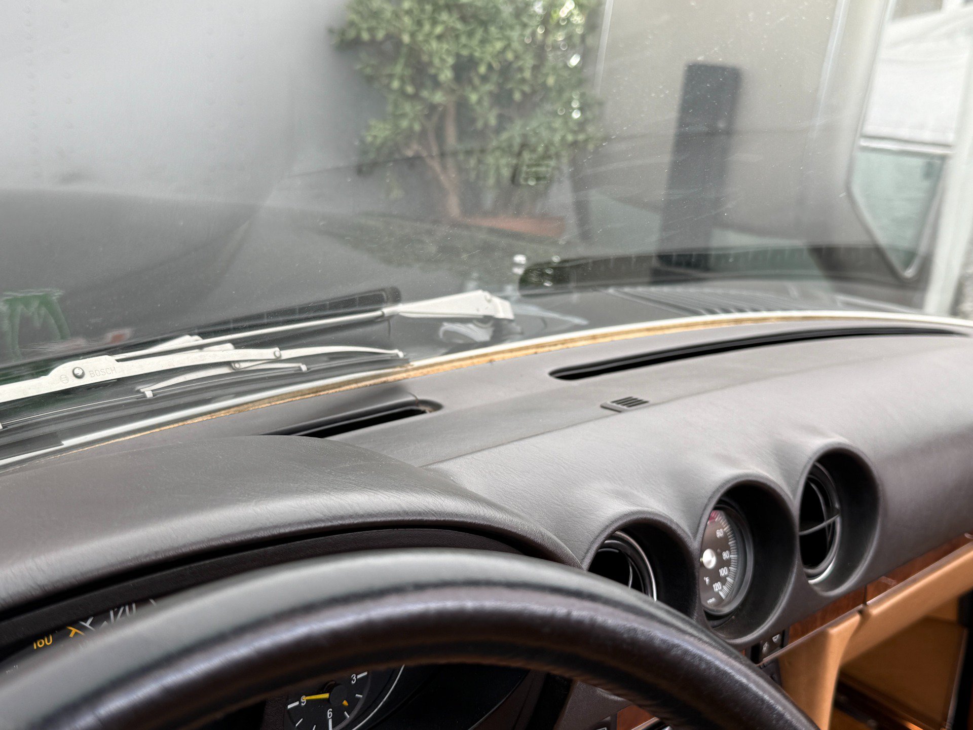 Used 1987 Mercedes-Benz 560 SL image 29