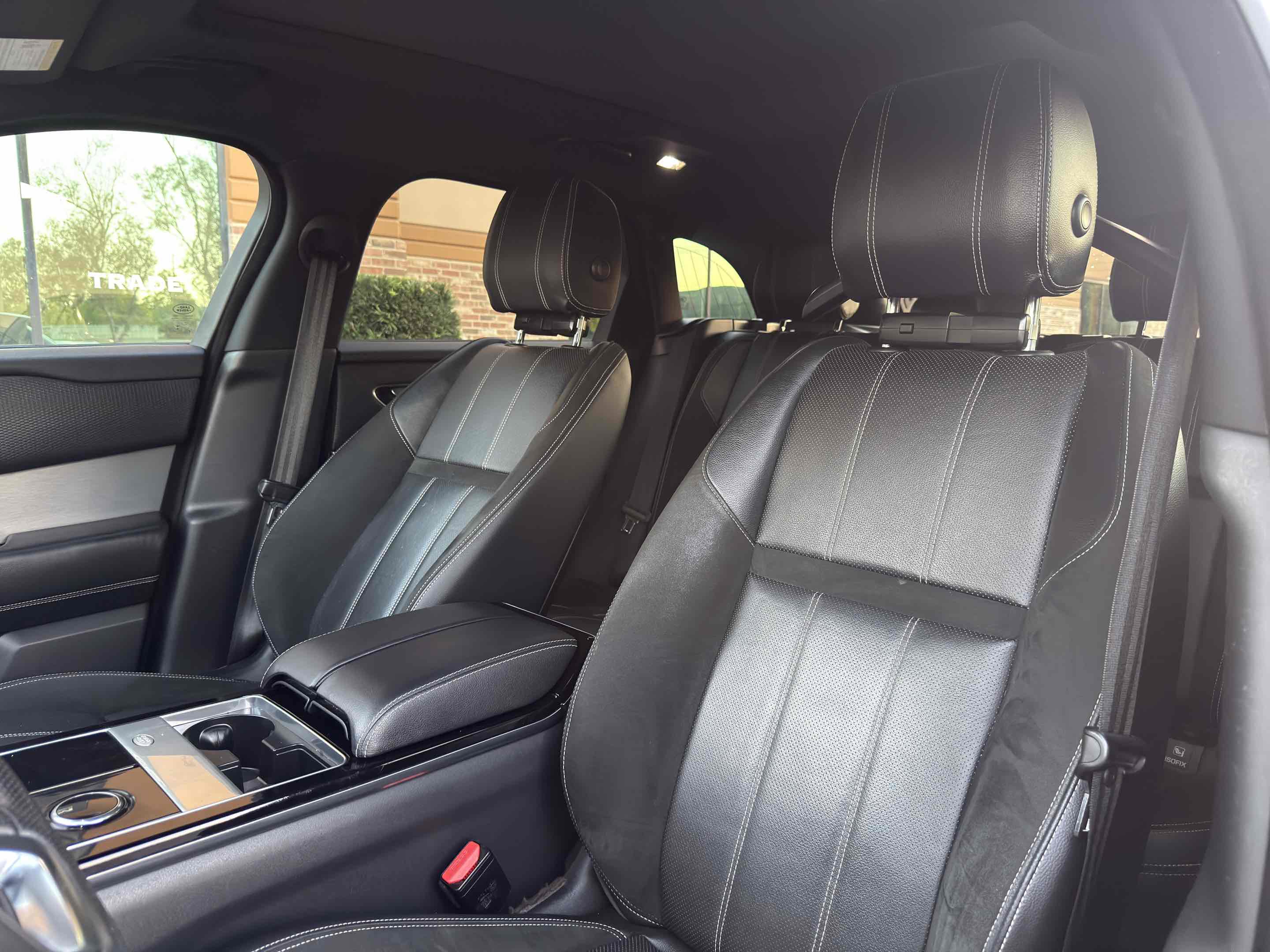 Used 2018 Land Rover Range Rover Velar R-Dynamic SE image 49