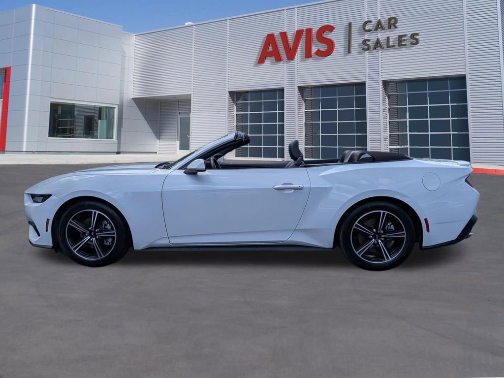 Used 2025 Ford Mustang Premium image 11