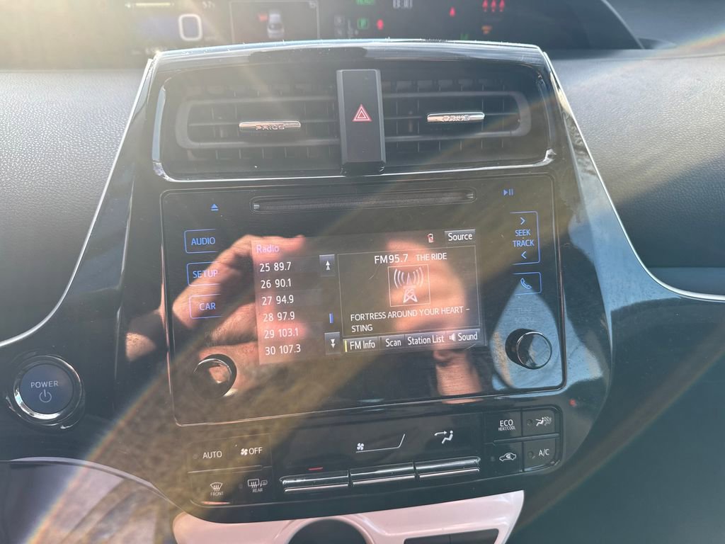 Used 2018 Toyota Prius Four image 20