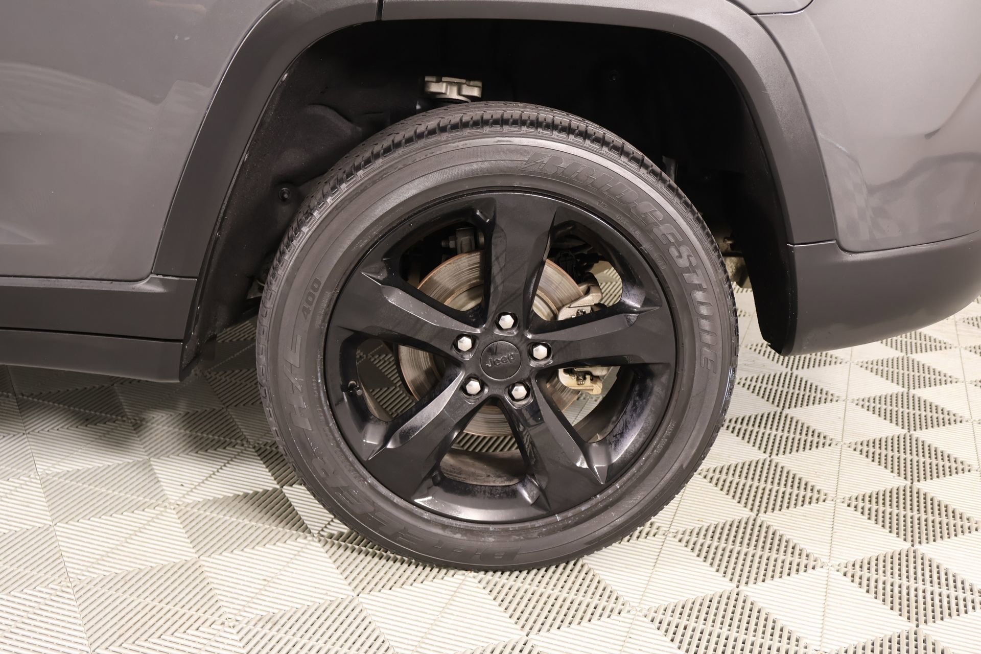 Used 2022 Jeep Grand Cherokee Altitude AWD/4WD image 19