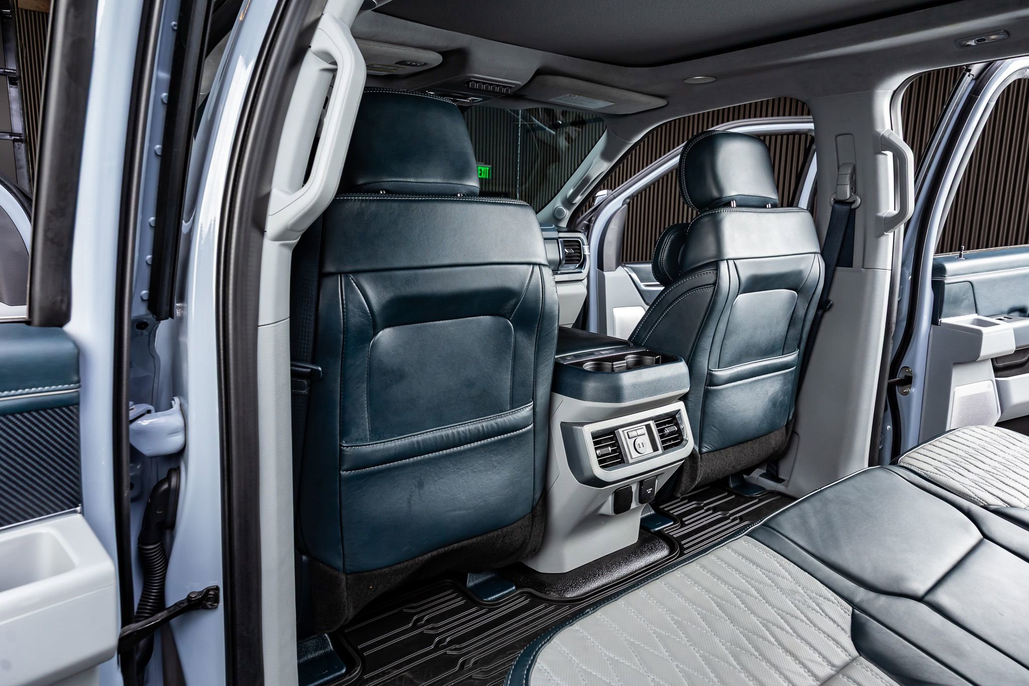 Used 2024 Ford F250 Limited w/ FX4 Off-Road Package image 34