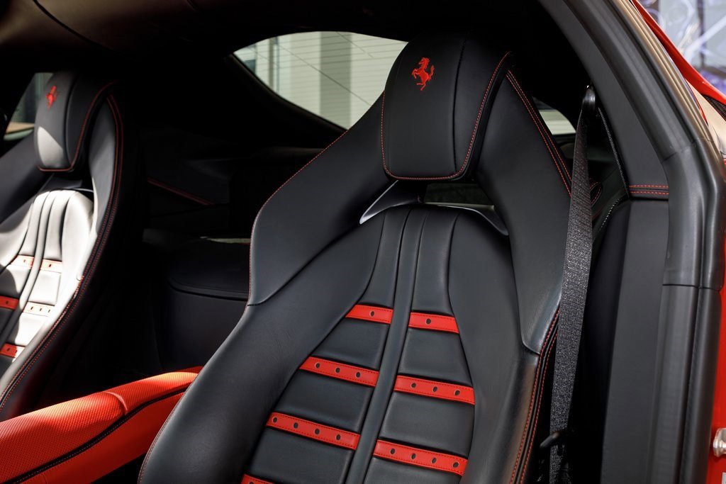 Used 2019 Ferrari 812 Superfast image 31