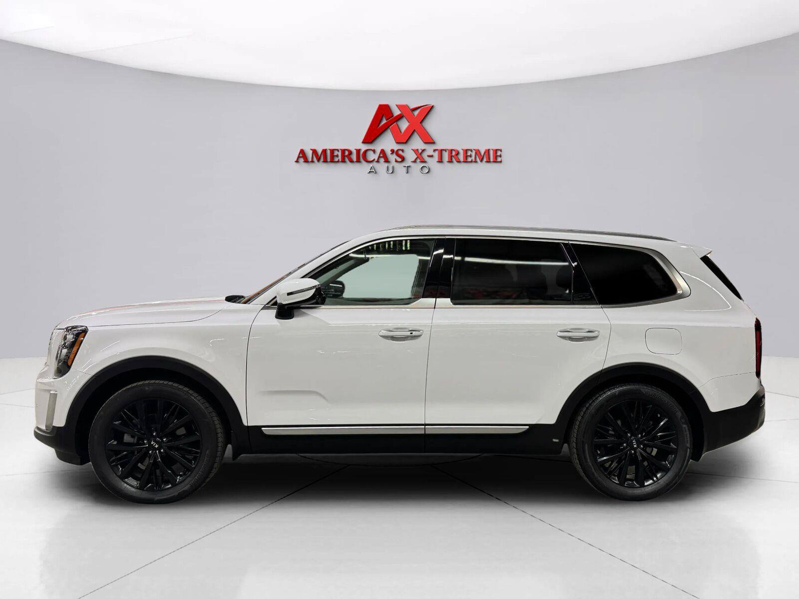 Used 2021 Kia Telluride SX w/ Towing Package FWD image 4