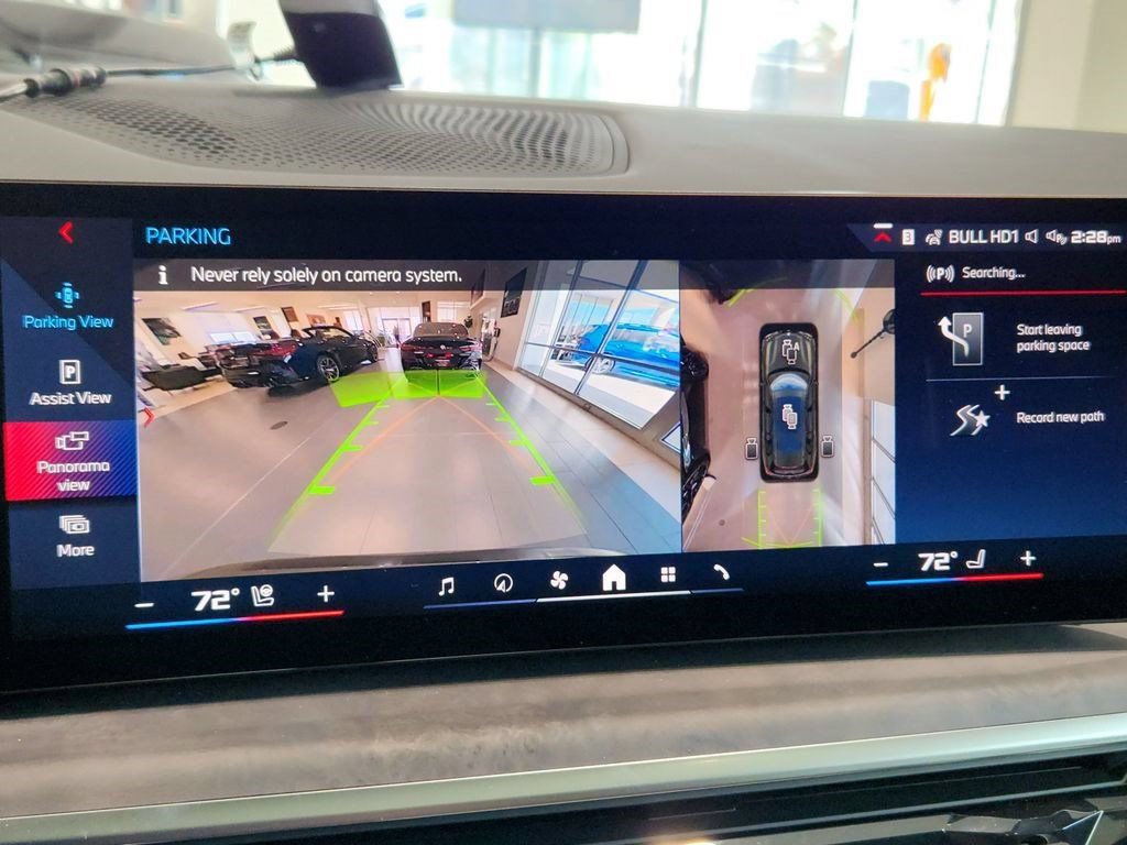 Certified 2025 BMW X7 M60i AWD/4WD image 37